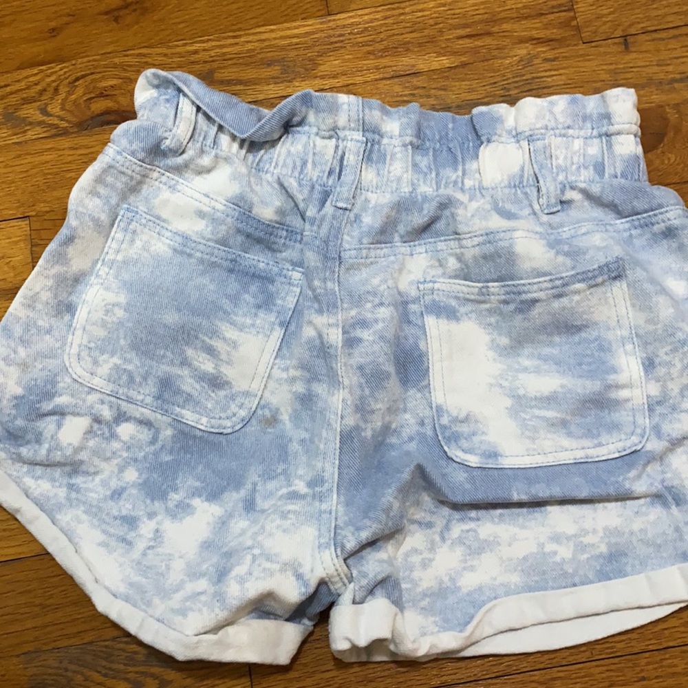 Shorts - Picture 2 of 2